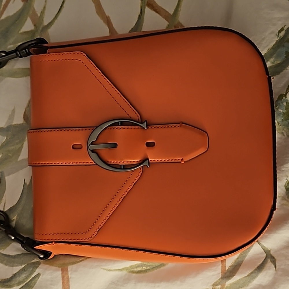 👛 ETIENNE AIGNER Mia Crossbody/ Shoulder wide strap CORAL